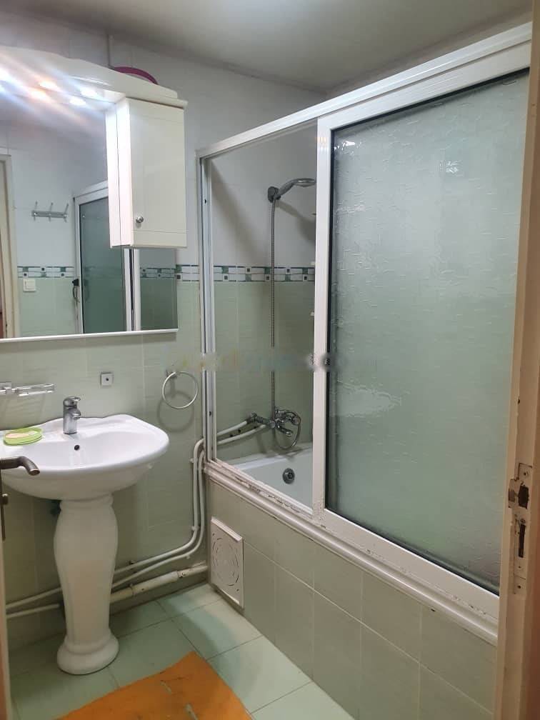 Location Appartement F3 Kouba