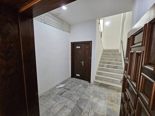 Location Local F8 Ain Benian