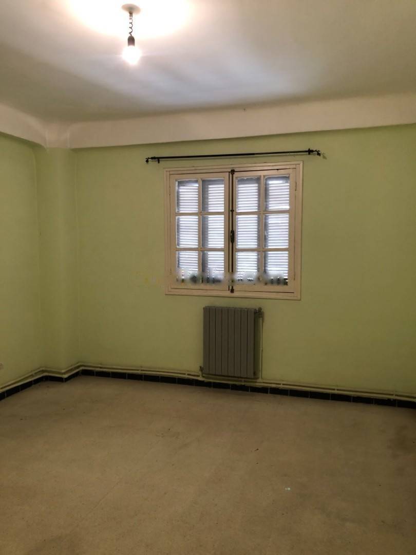 Location Appartement F5 Birkhadem