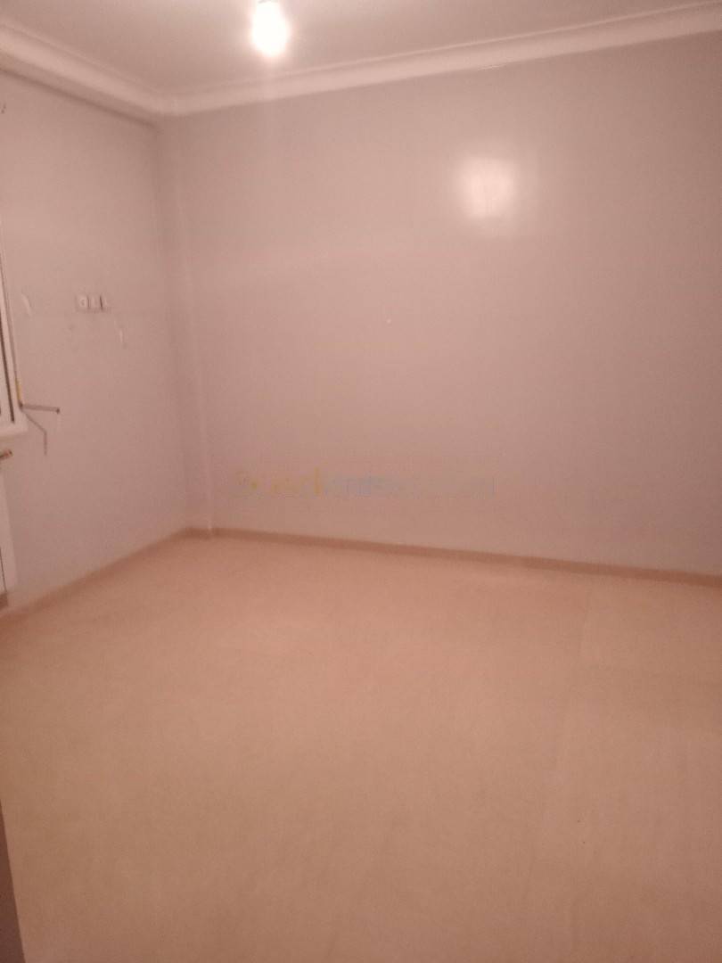 Vente Appartement F4 Bouzareah