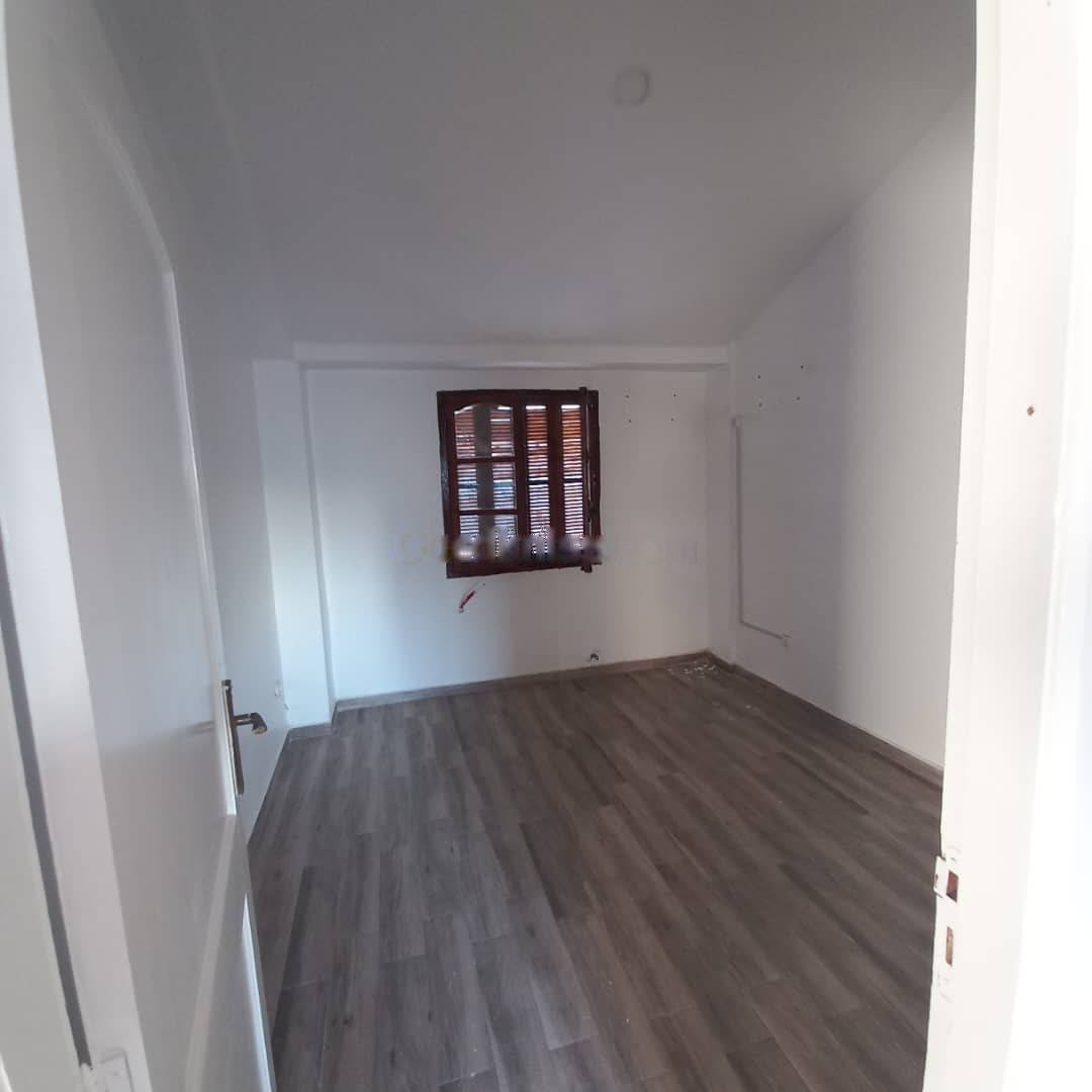 Location Niveau de villa F4 Bordj El Bahri