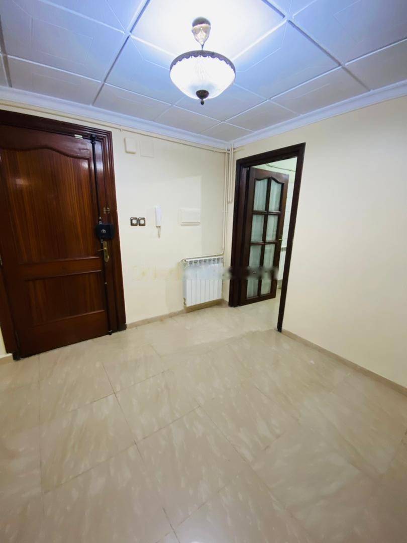 Location Appartement F4 Ben Aknoun