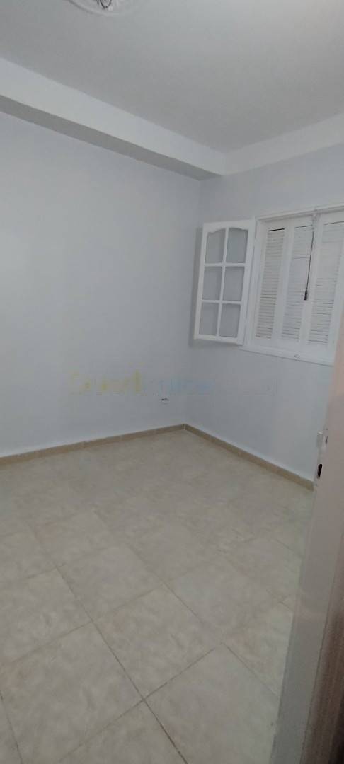 Location Niveau de villa F3 Dely Ibrahim
