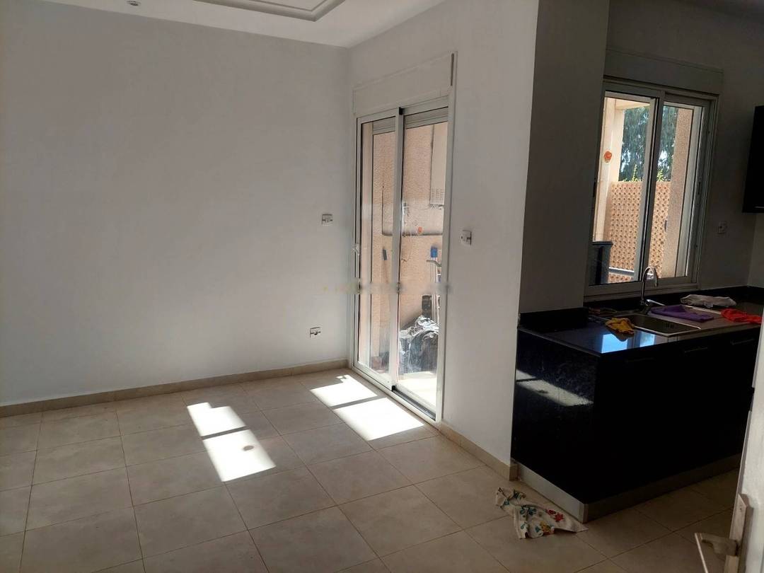 Location Appartement F4 Dely Ibrahim