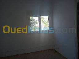 Location Appartement F4 Hydra