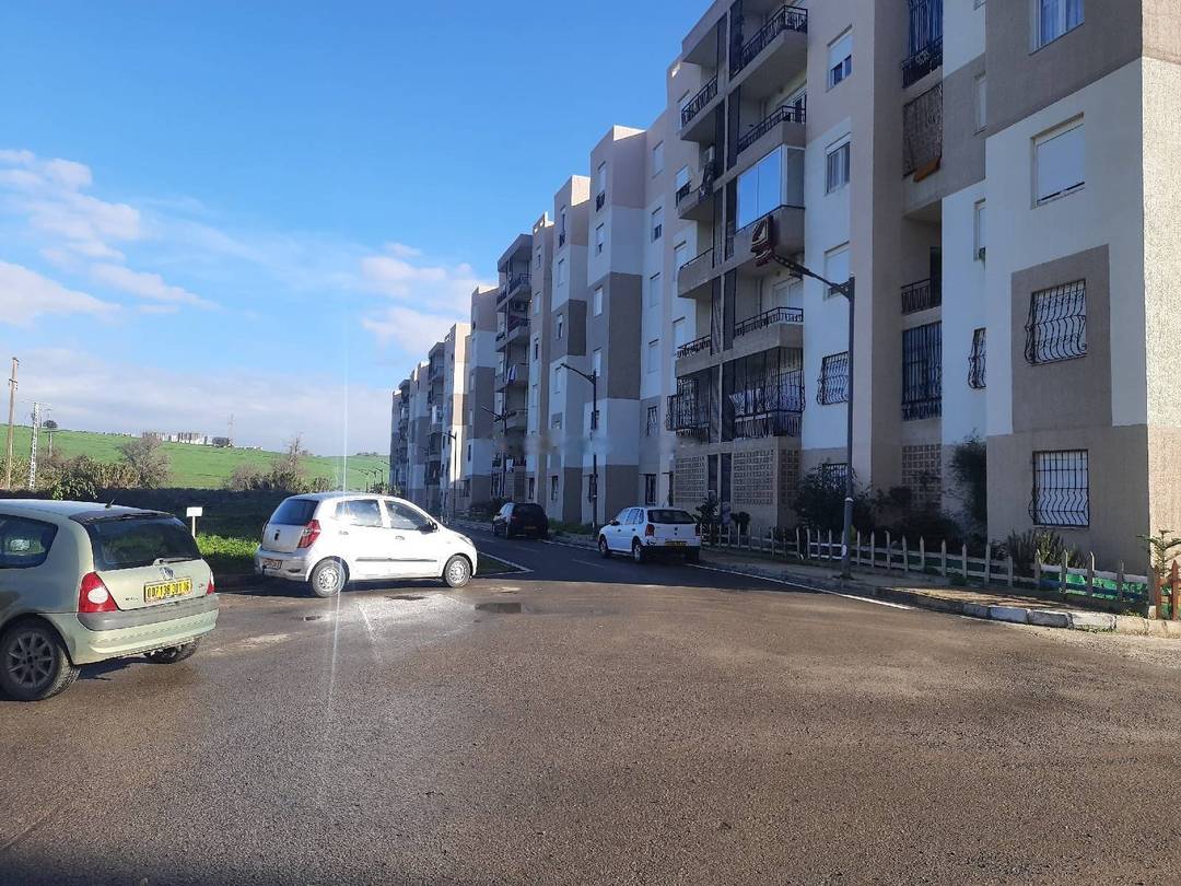 Location Appartement F4 Baba Hassen