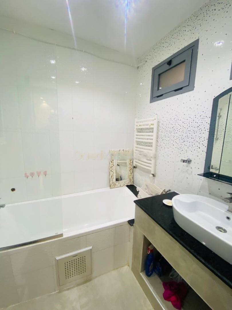 Location Appartement F4 Hydra