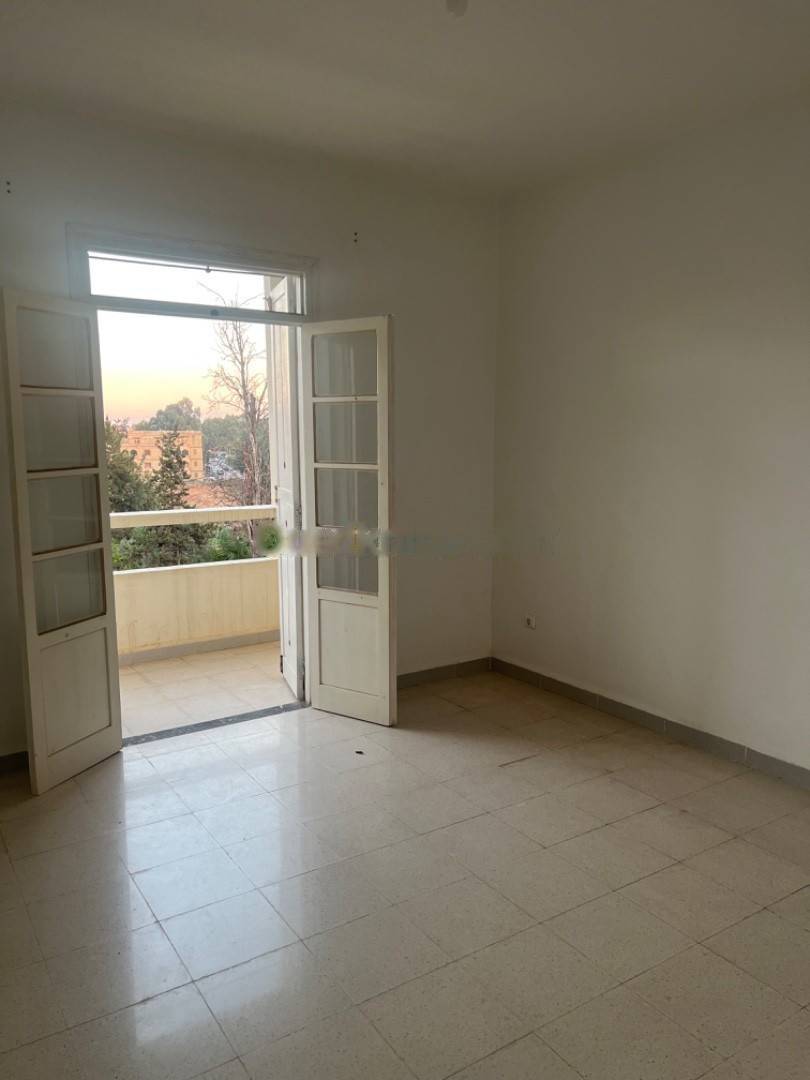 Location Appartement F3 Saoula