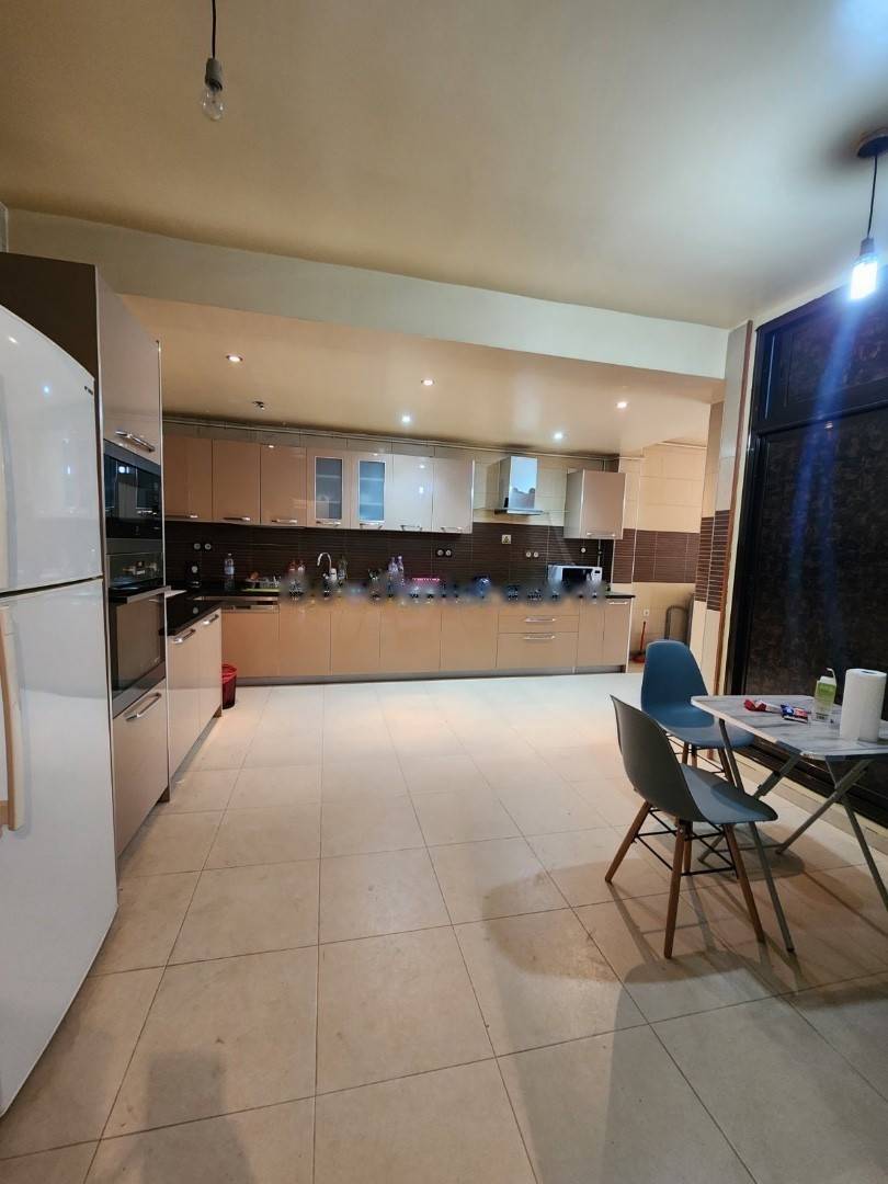 Location Appartement F4 Hydra