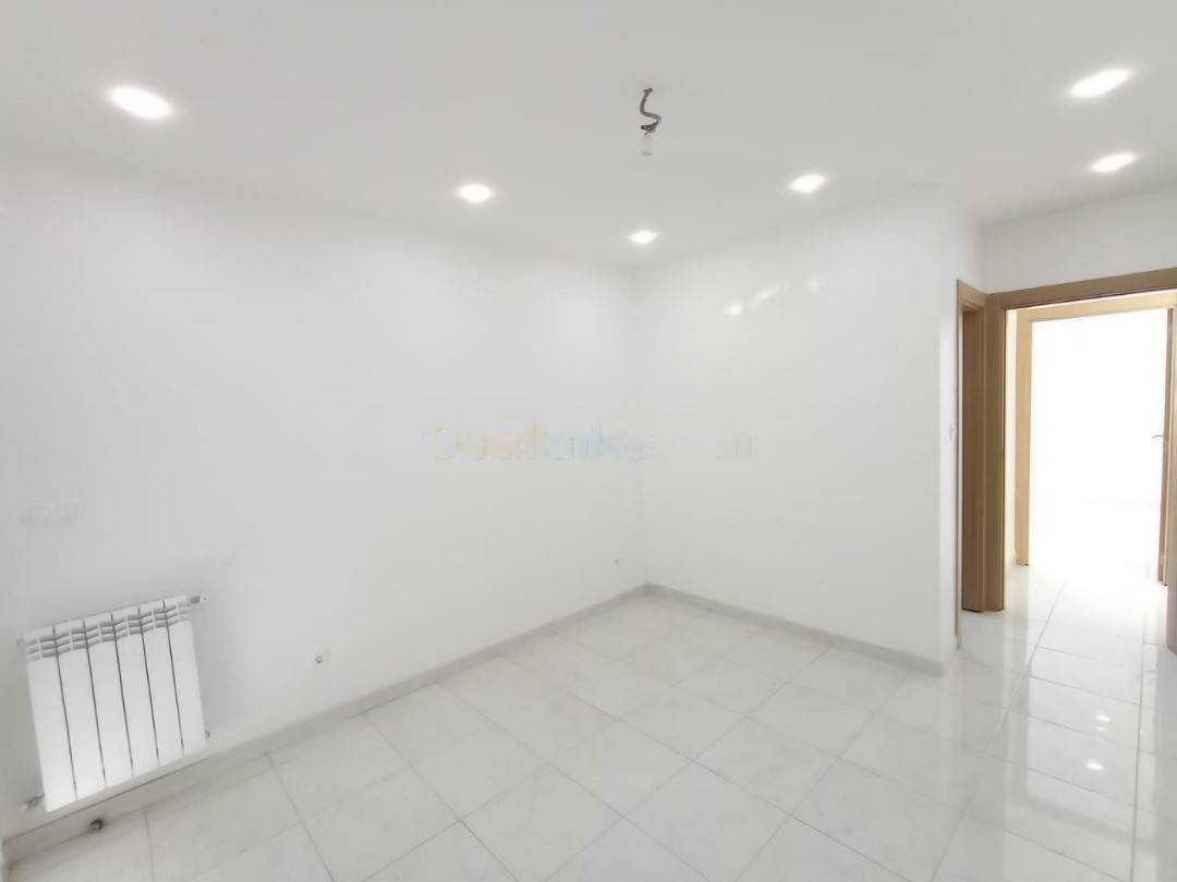 Location Appartement F4 El Harrach