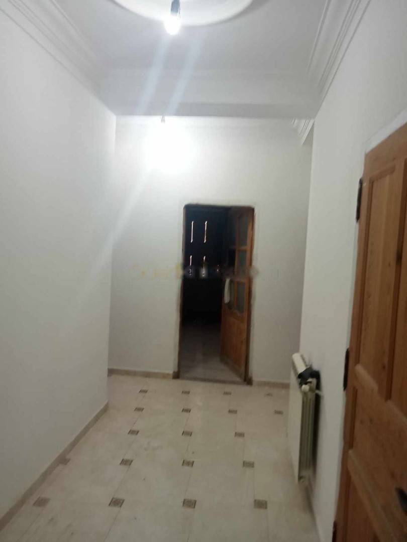 Location Niveau de villa F3 Bordj El Kiffan