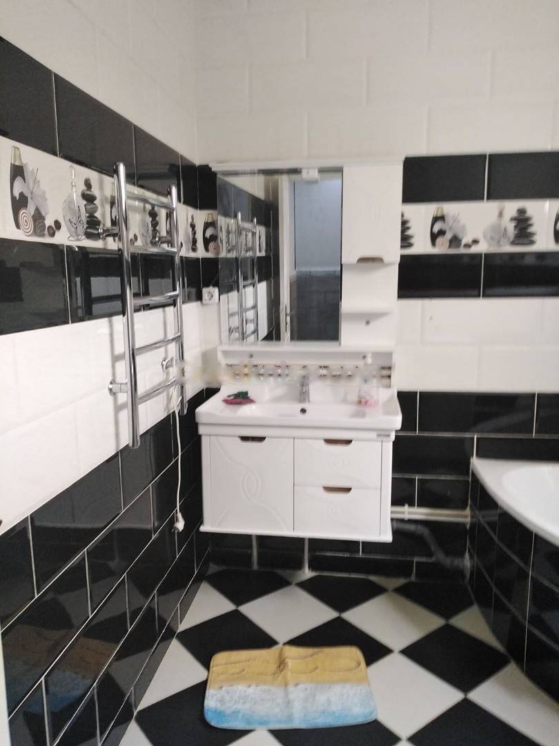 Location Niveau de villa F4 El Achour