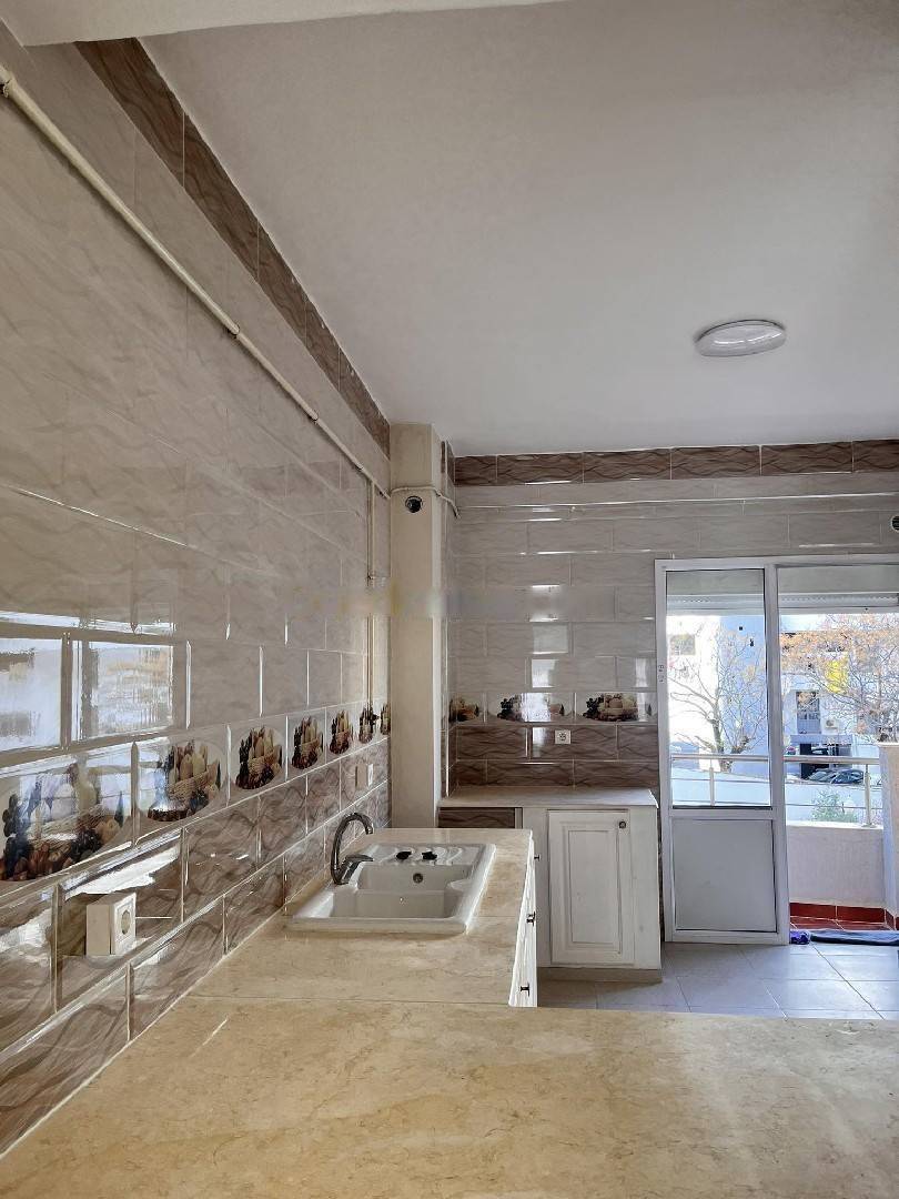 Location Appartement F5 Hydra