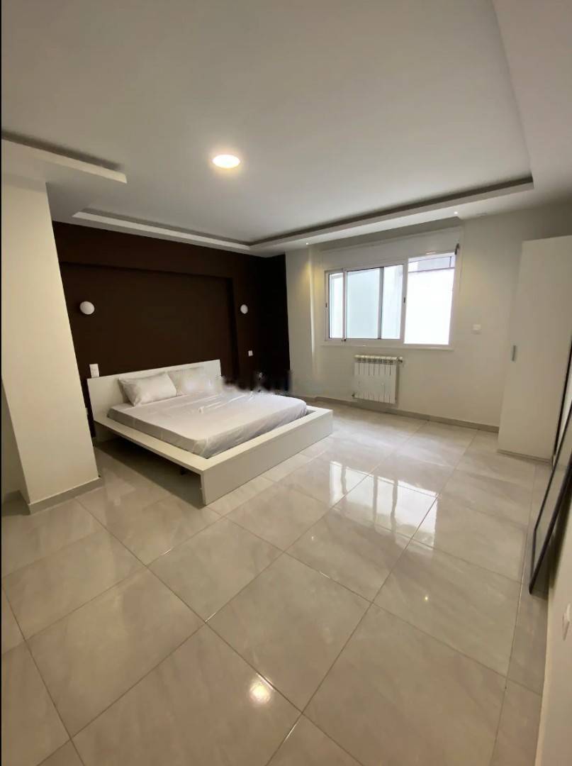 Location saisonnière Appartement F4 Hydra