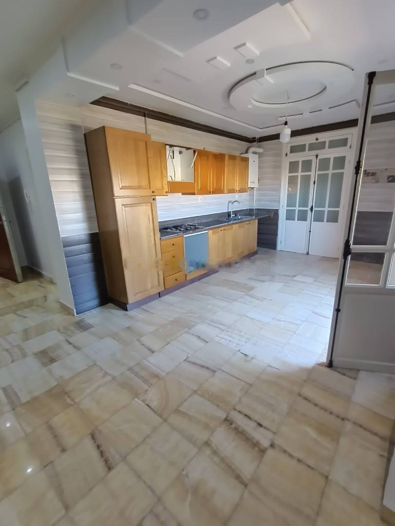 Location Appartement F4 Bir Mourad Rais