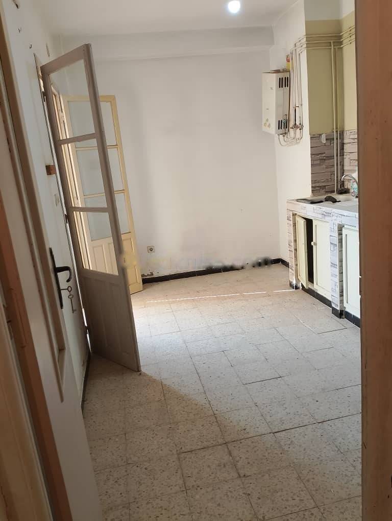 Location Appartement F3 Baba Hassen