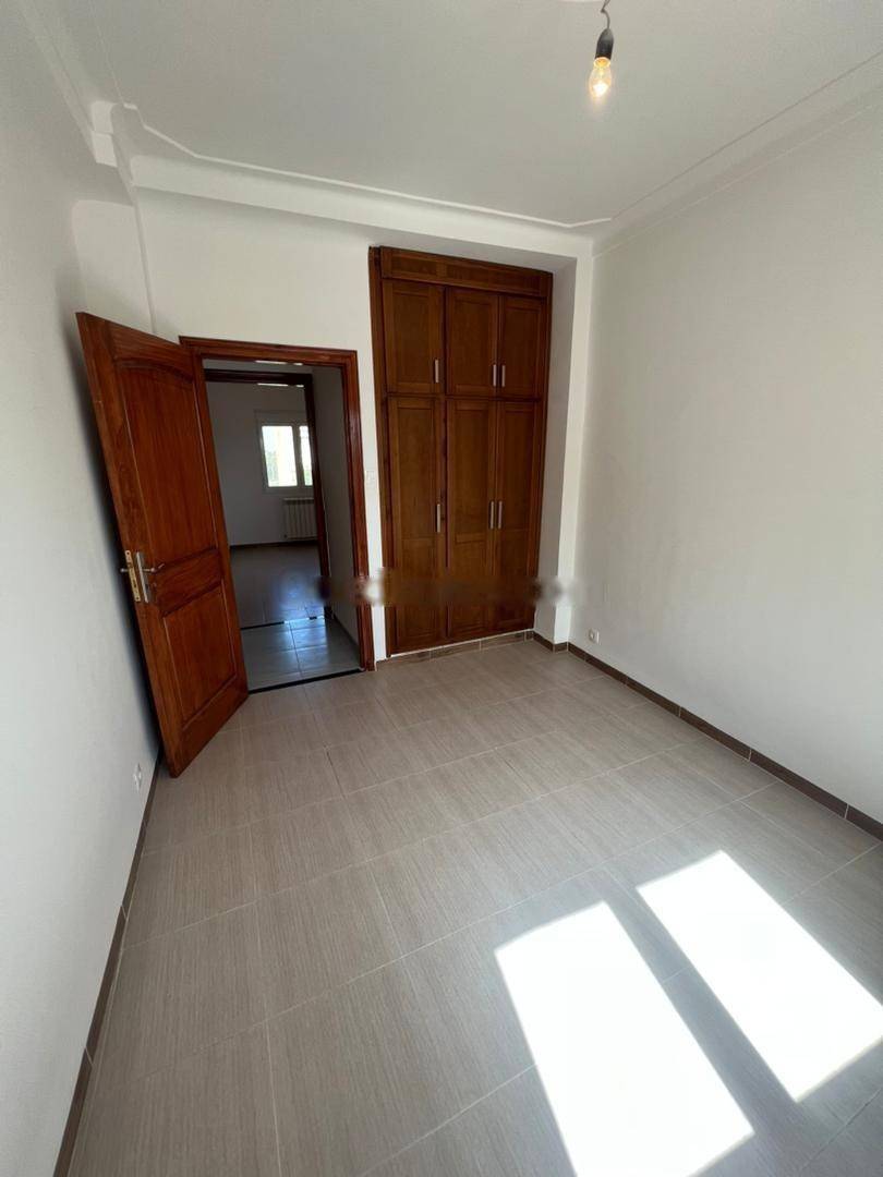 Location Appartement F4 Staoueli