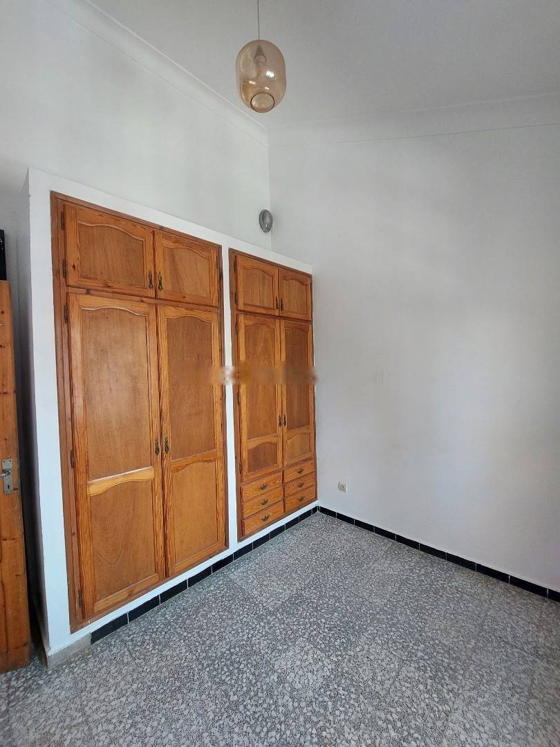 Location Niveau de villa F6 Ben Aknoun