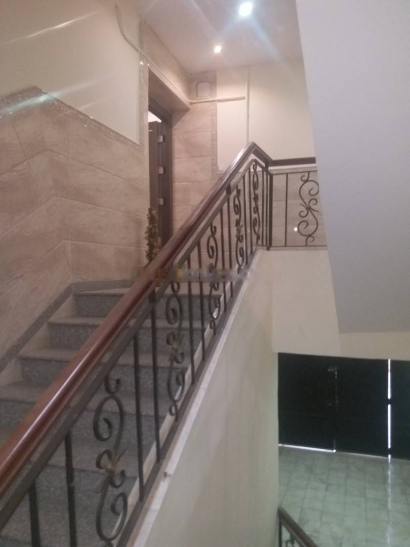 Vente Villa F14 Bab Ezzouar