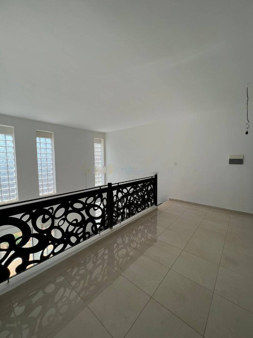 Location Appartement F6 Birkhadem