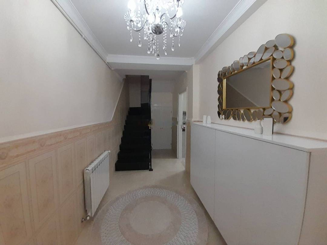 Location Appartement F6 El Achour