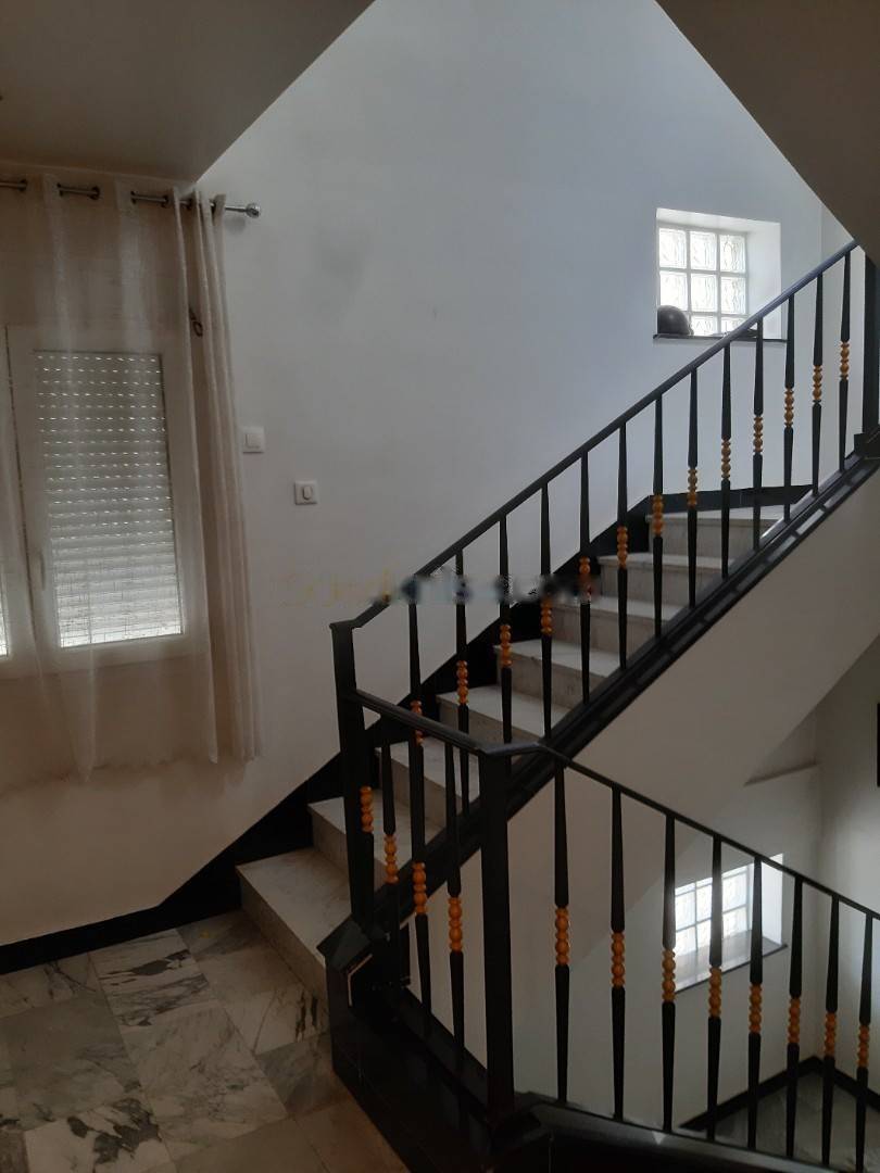 Location Appartement F6 Birkhadem