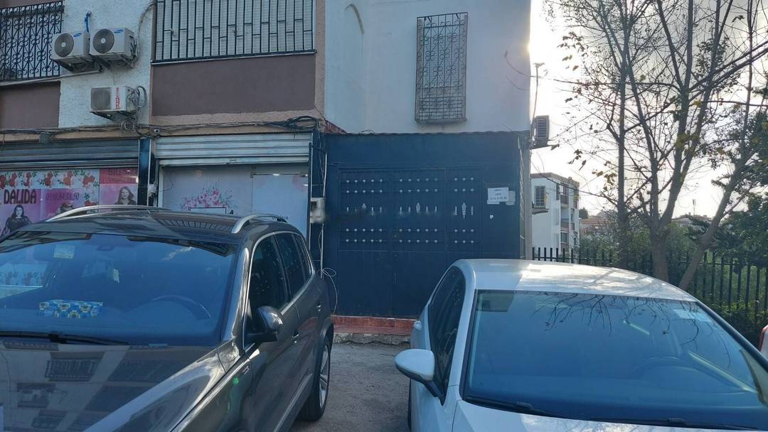 Location Local F1 Kouba