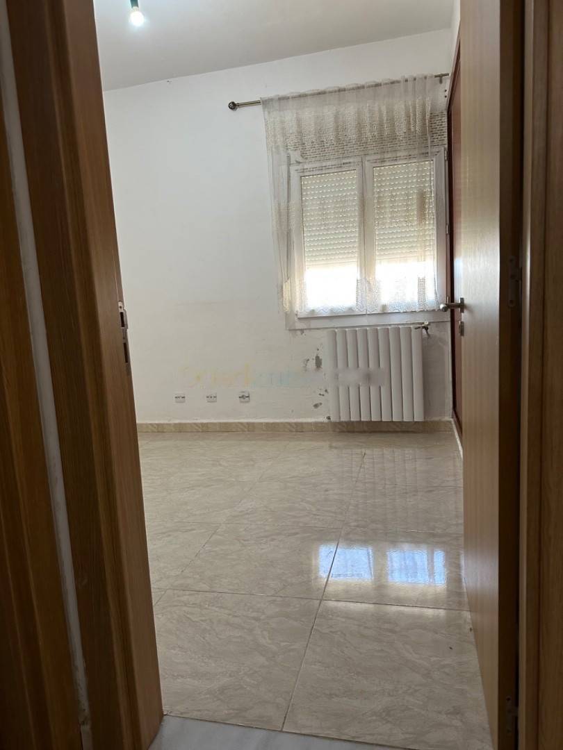 Location Appartement F4 Ouled Fayet