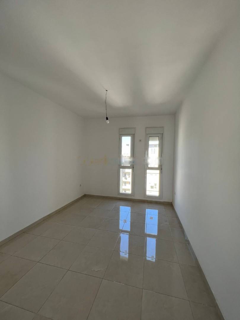 Location Appartement F6 Birkhadem