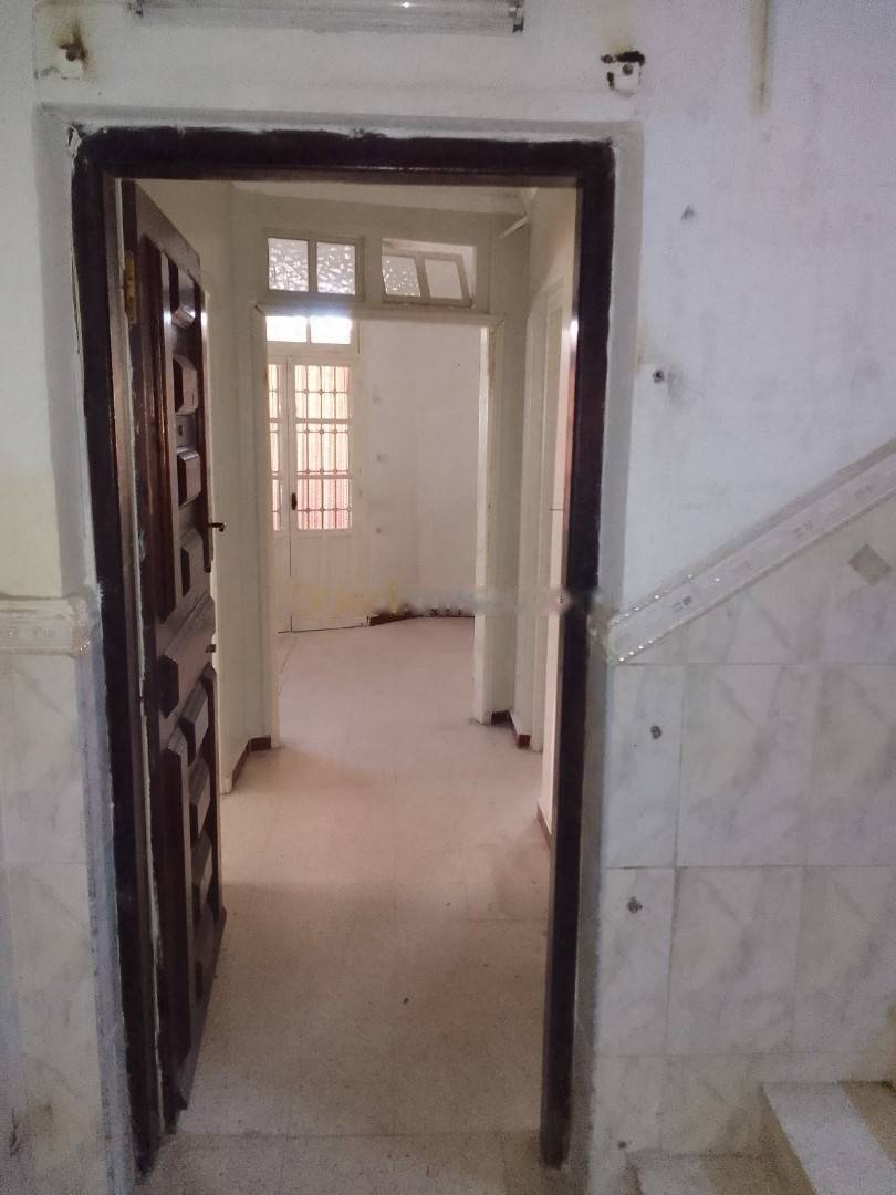 Location Niveau de villa F7 Hussein Dey