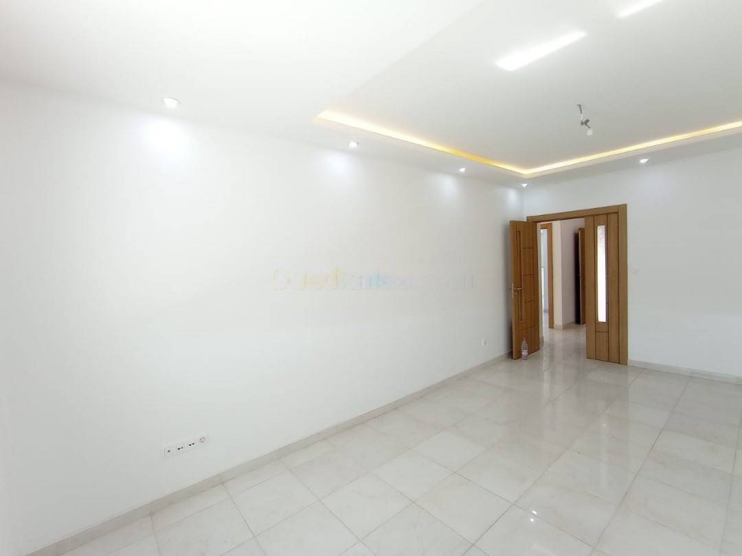 Location Appartement F4 El Harrach