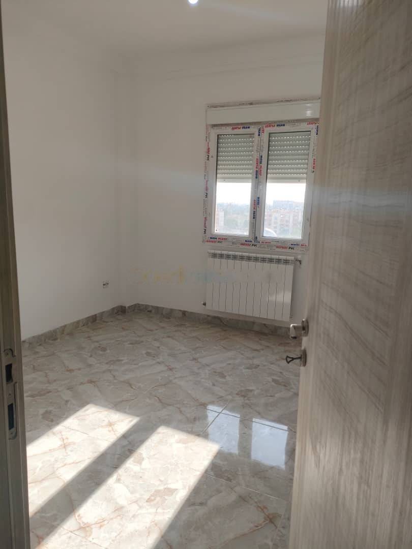 Location Appartement F4 Bab Ezzouar