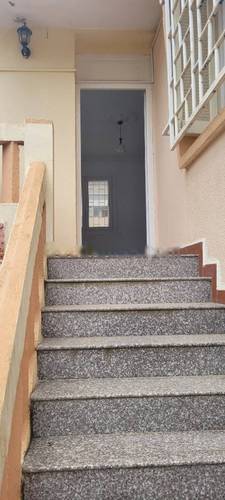 Location Niveau de villa F4 Hydra