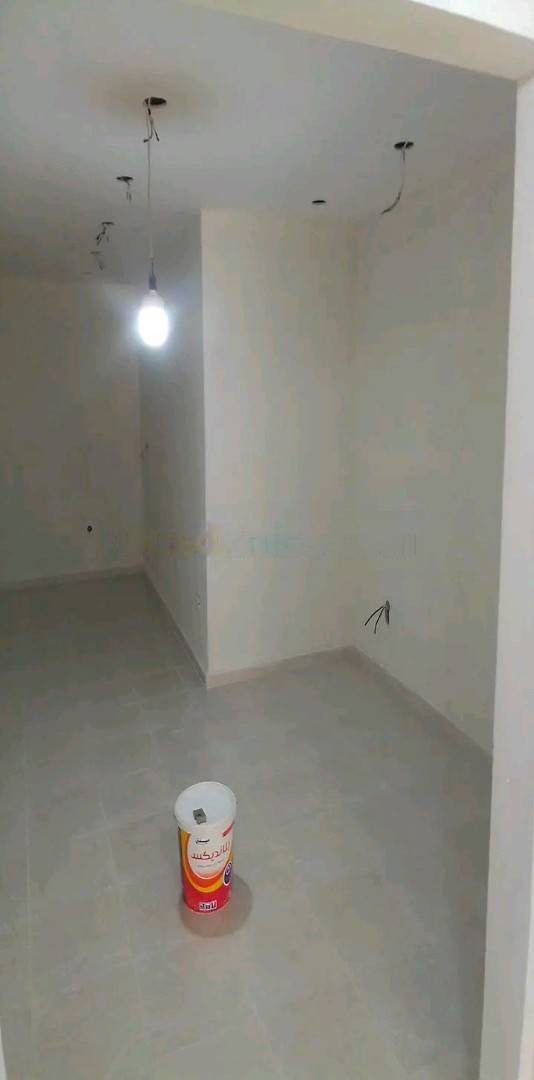 Location Local Douera