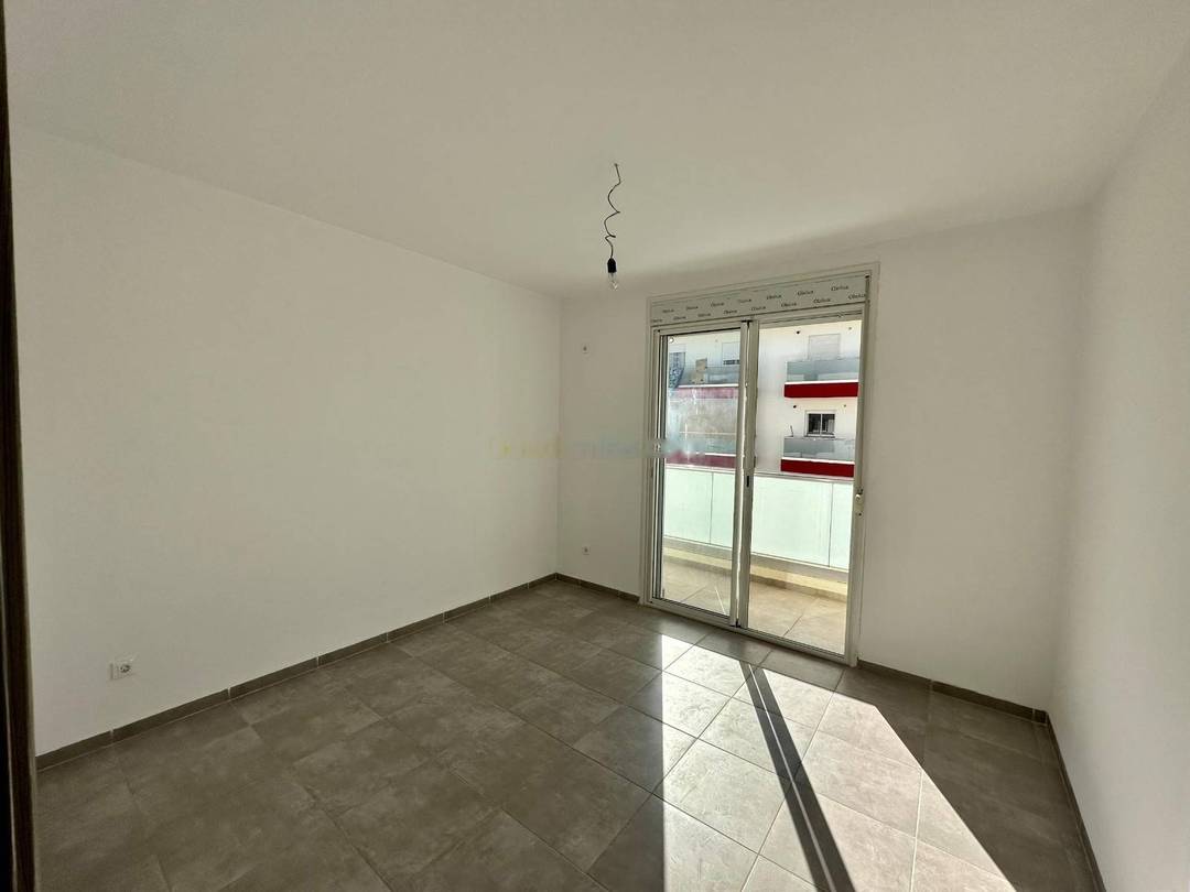 Location Appartement F4 Birkhadem