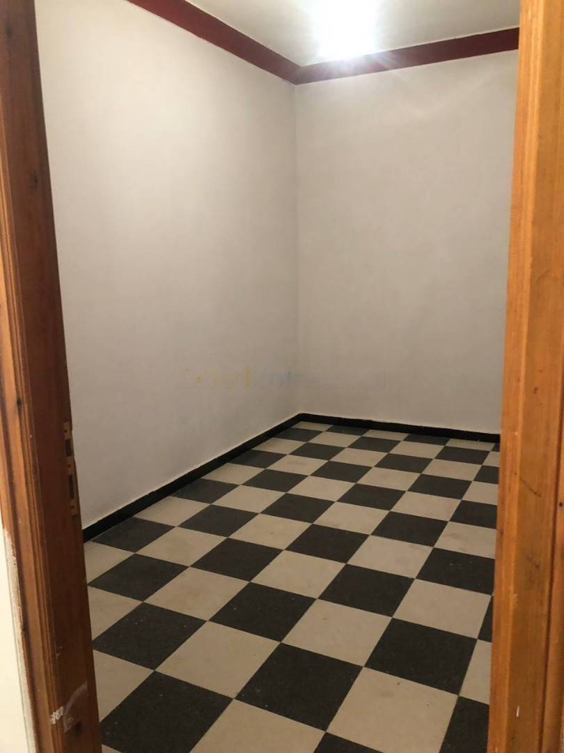 Location Niveau de villa F4 Ouled Fayet