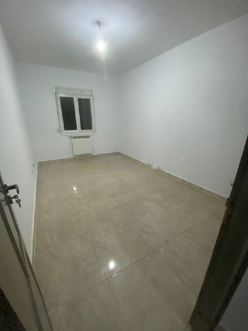 Location Appartement F5 Kouba