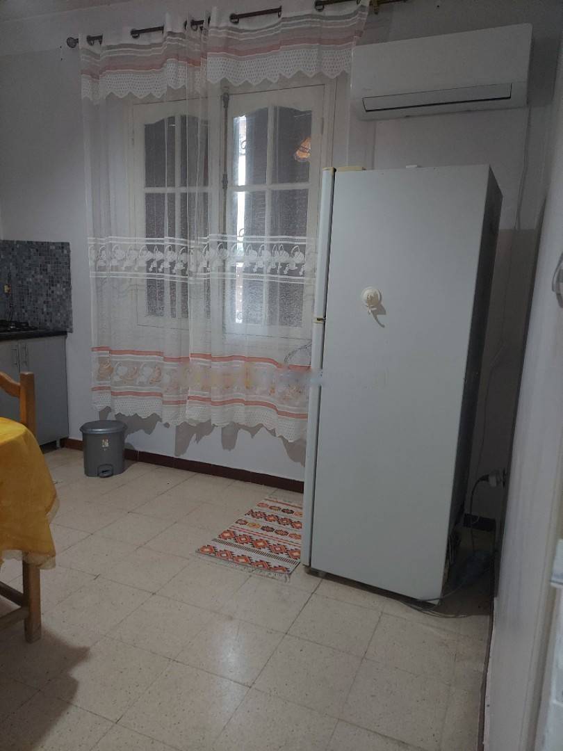 Location Niveau de villa F4 Ain Taya