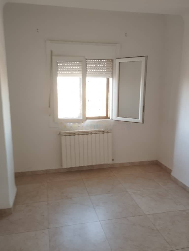 Location Appartement F4 Staoueli