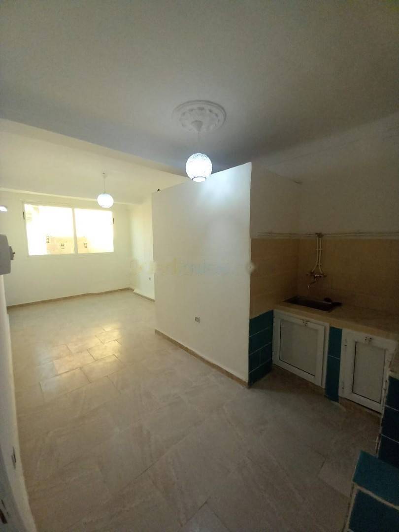Location Niveau de villa F1 Bordj El Bahri