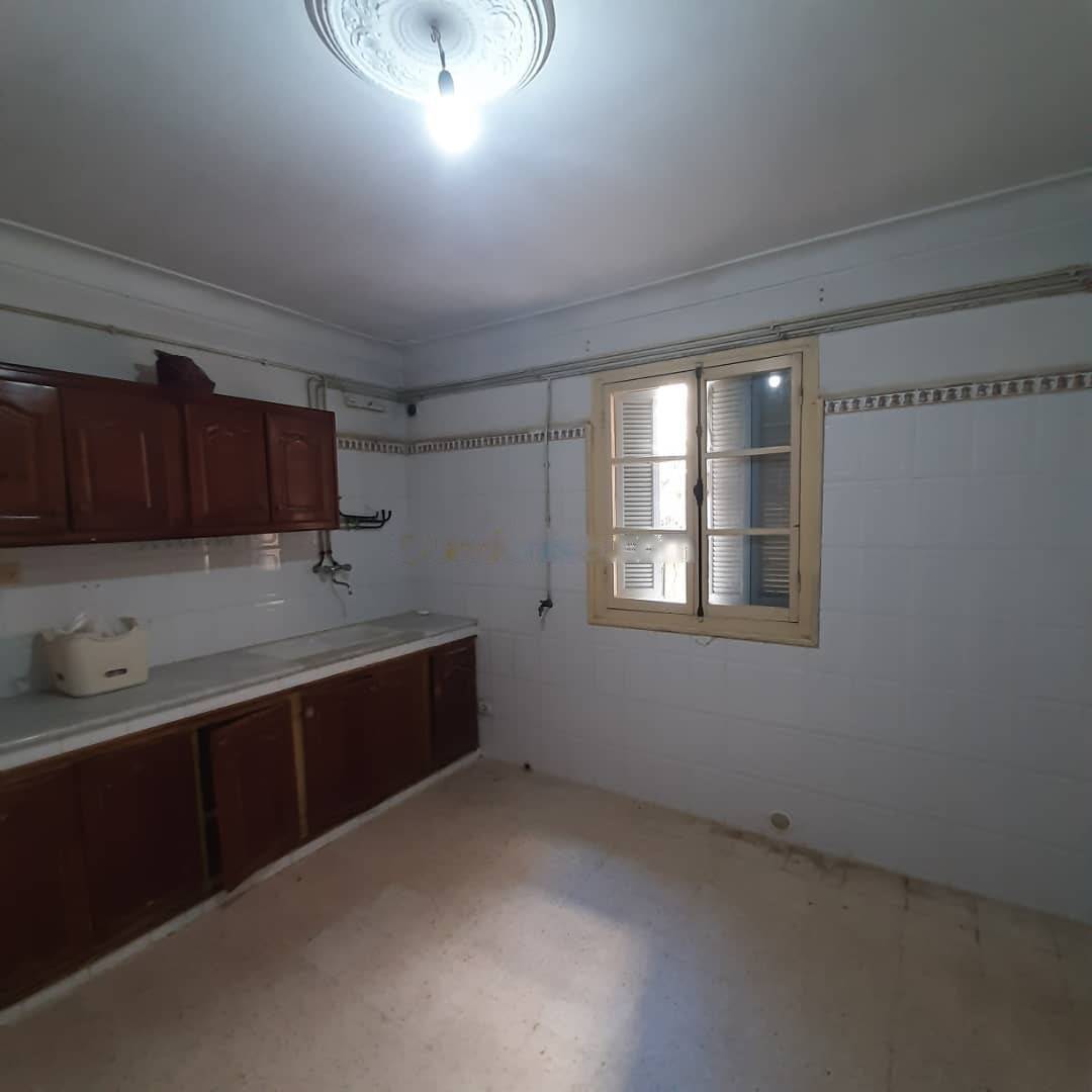 Location Niveau de villa F4 Bordj El Bahri