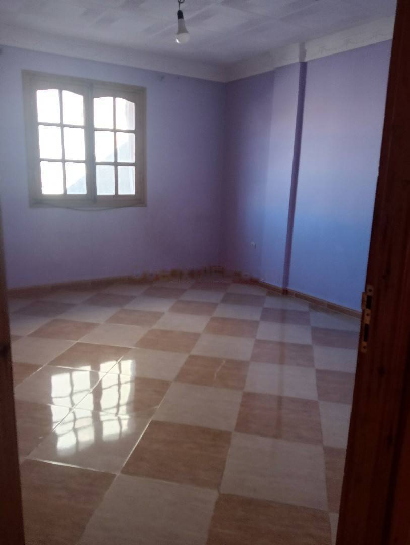 Location Niveau de villa F3 Djasr Kasentina