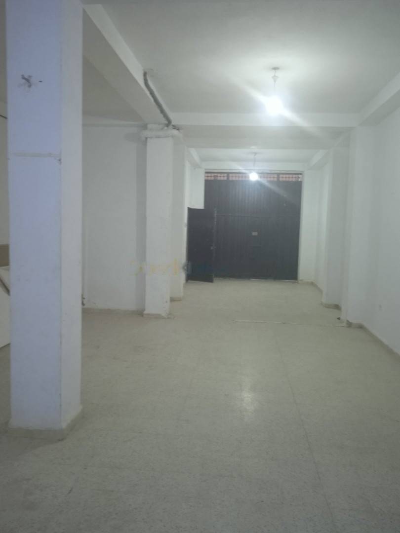 Location Local F2 Bordj El Kiffan