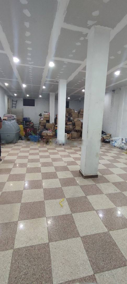 Location Local F1 El Achour