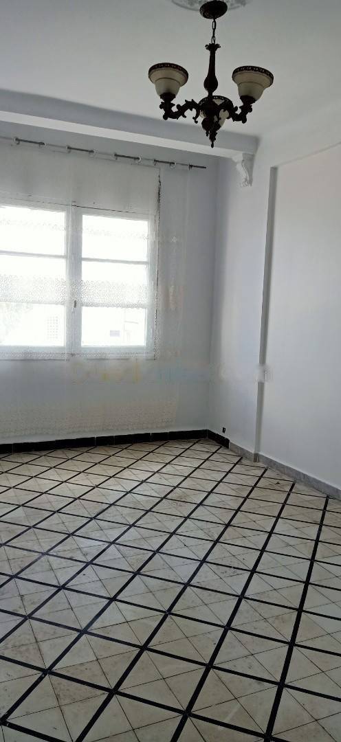 Location Appartement F3 El Biar