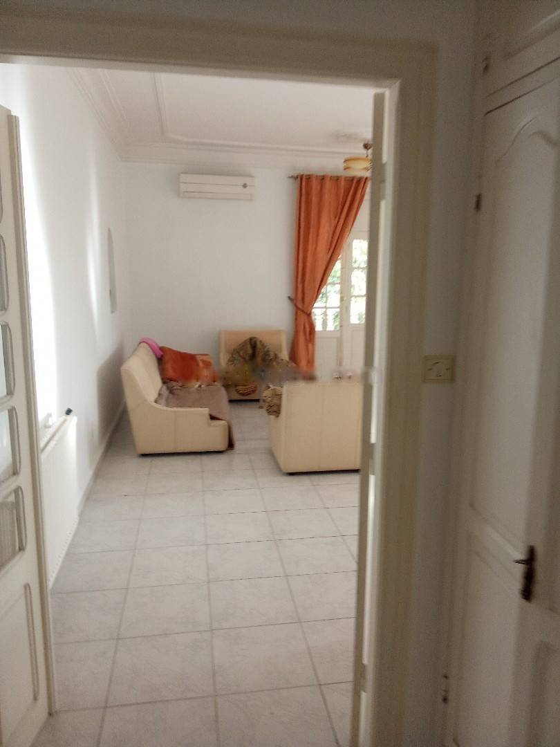 Location Niveau de villa F4 Hydra