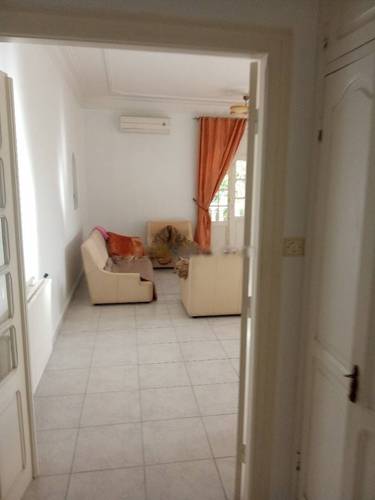 Location Niveau de villa F4 Hydra