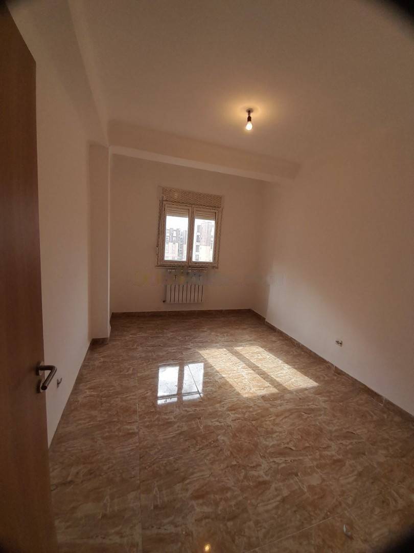 Location Appartement F5 Reghaia