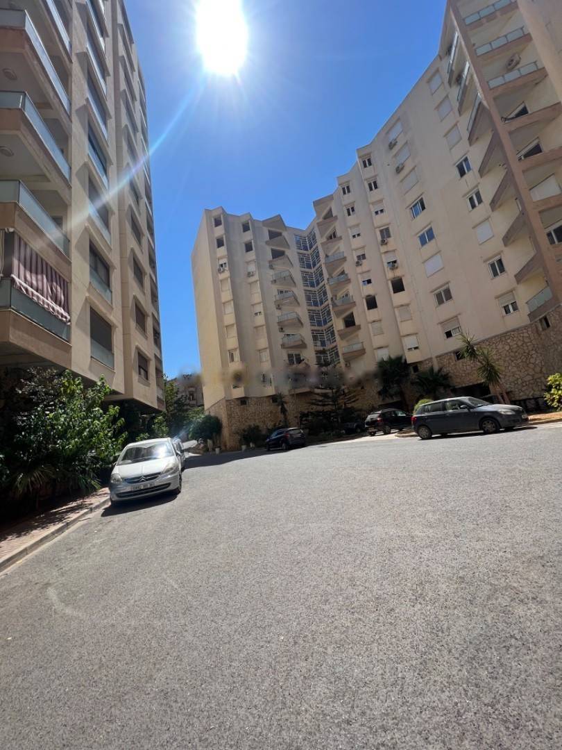 Location Appartement F3 El Achour