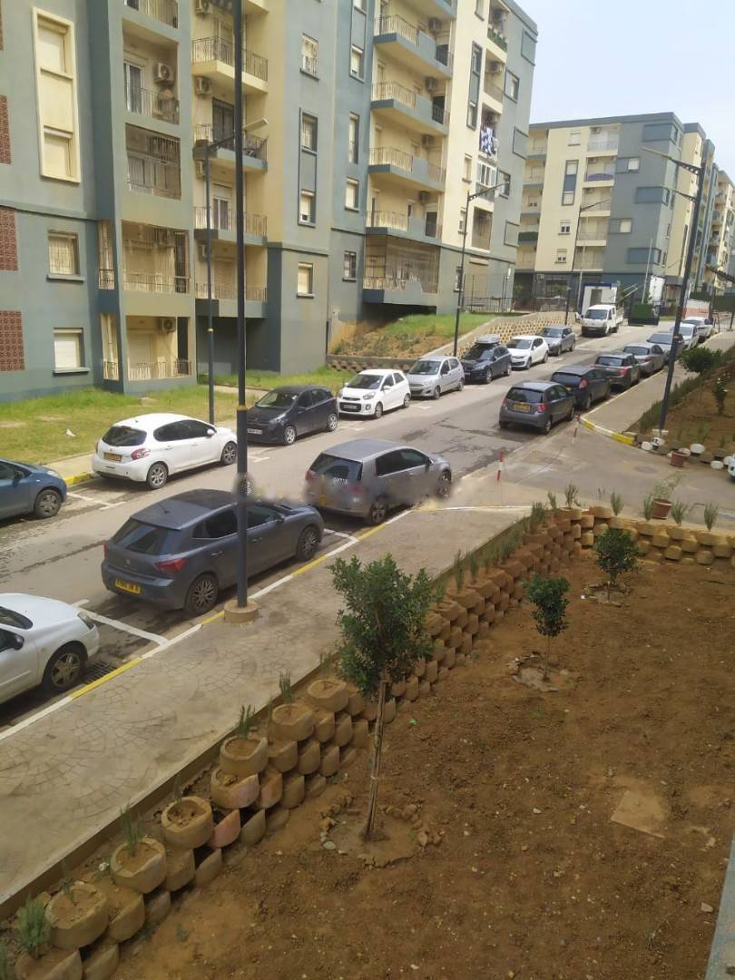 Location Appartement F4 Rahmania